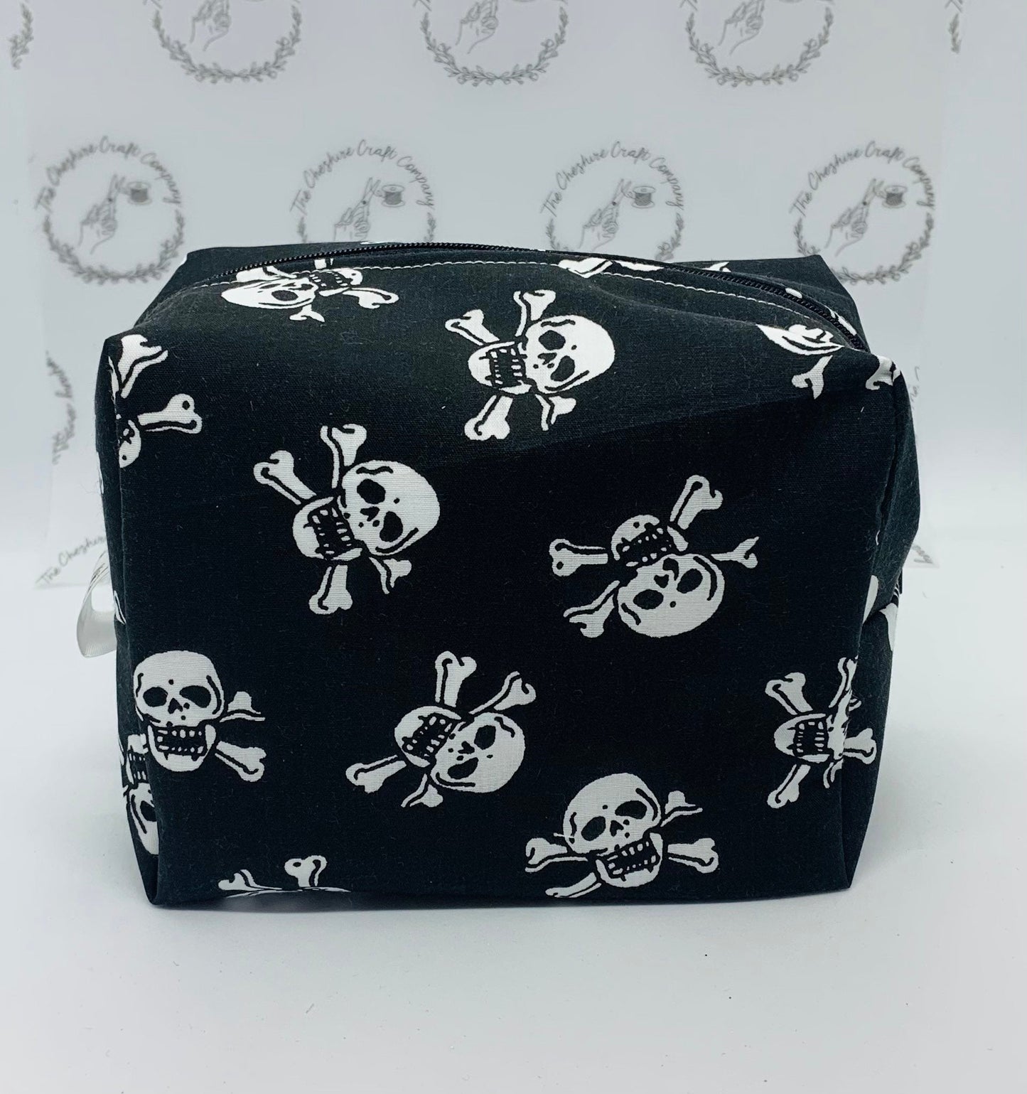 Skulls Make Up Bag