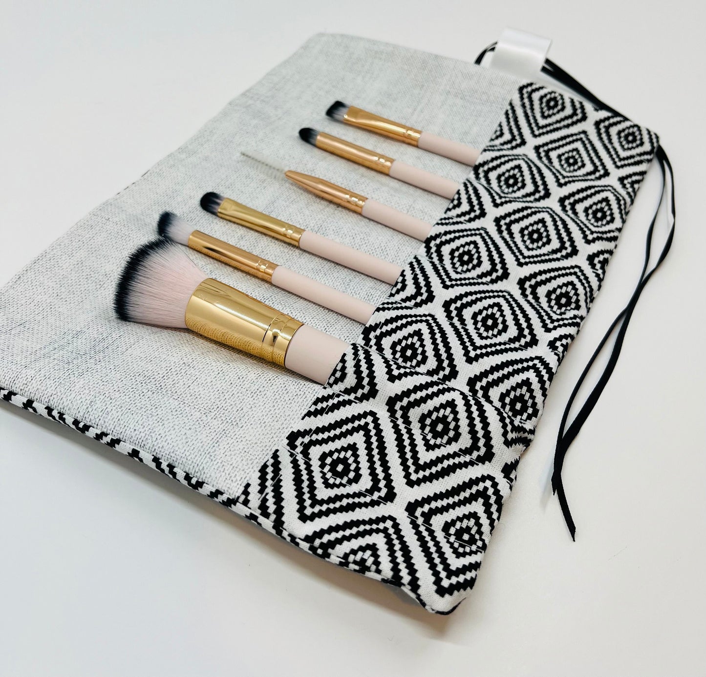 Aztec Print Brush Roll