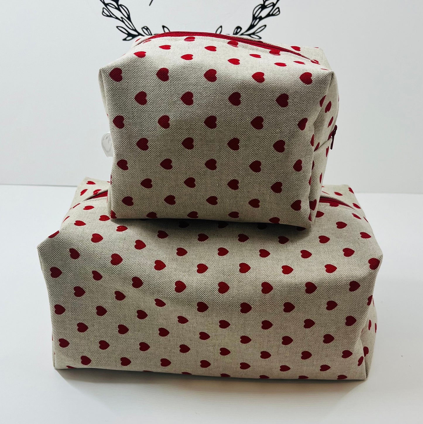 Love Heart Make Up and Wash Bag Set