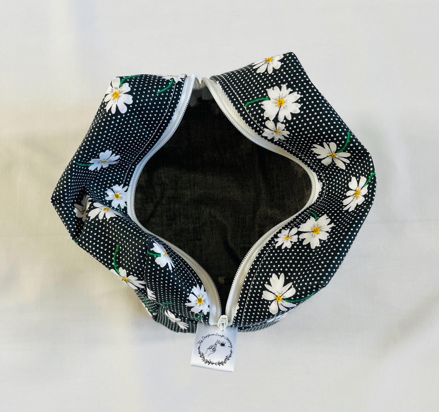 Daisy Print Make Up Bag