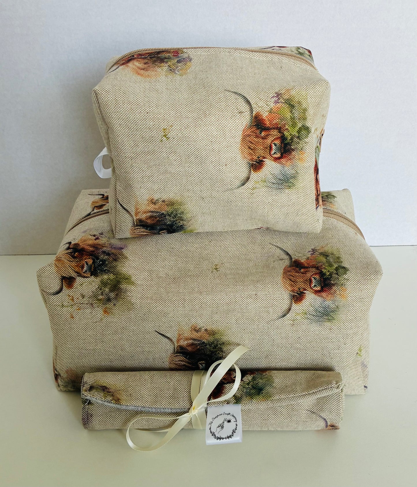 Highland Cow Travel Set