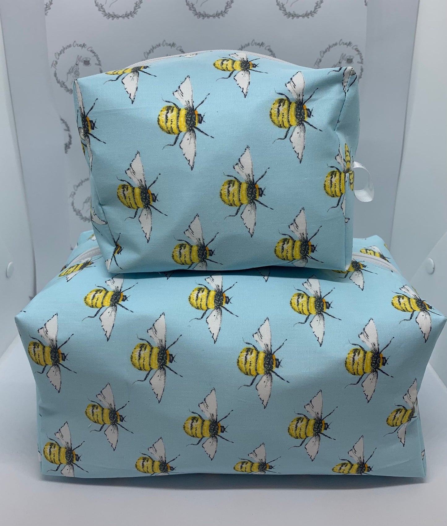 Blue Bee Make Up and Wash Bag Set