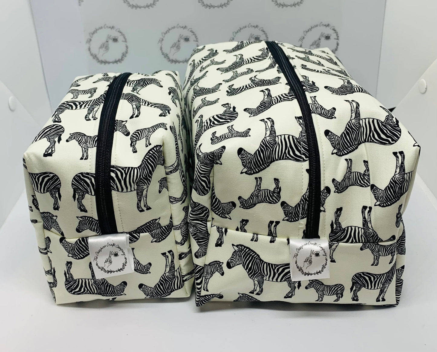 Zebra Make Up and Wash Bag Set