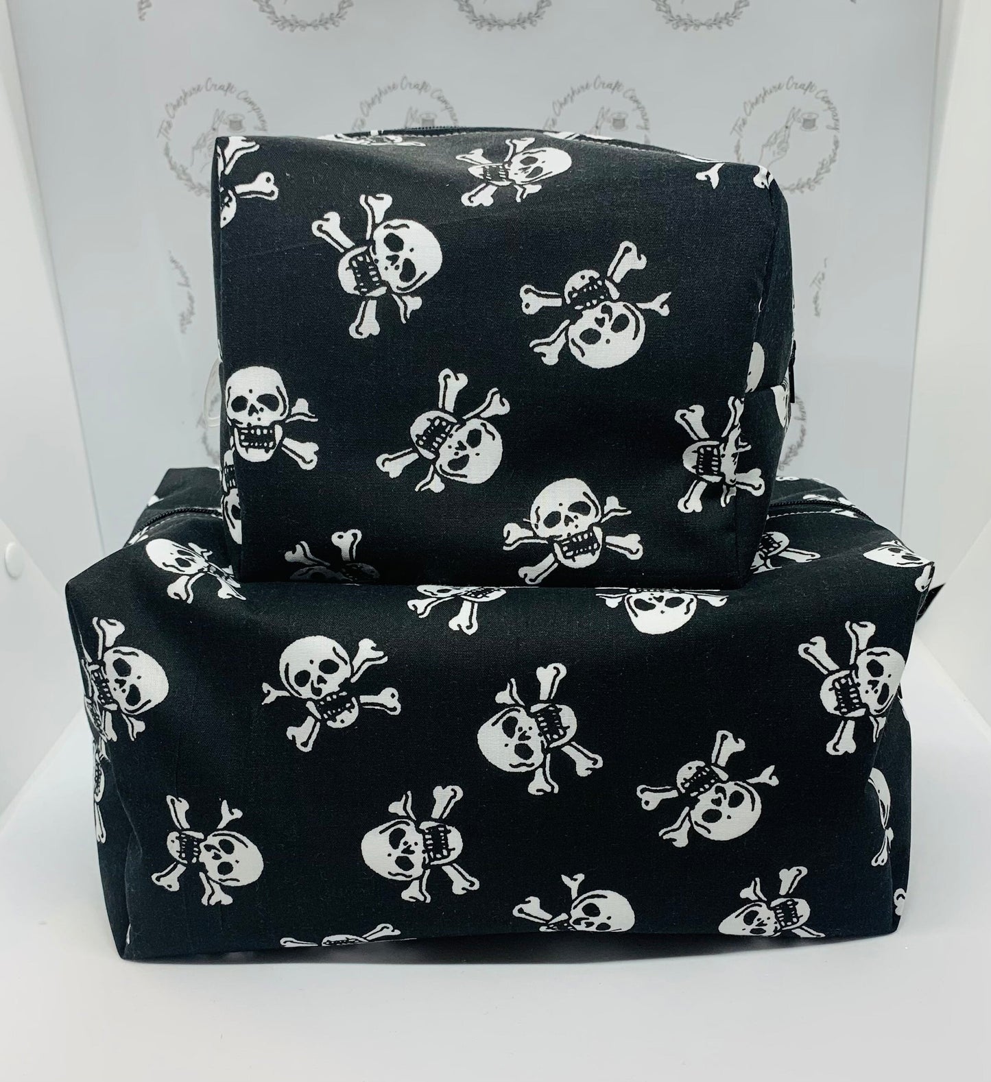 Skulls Make Up and Wash Bag Set