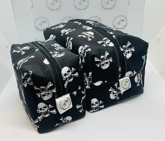 Skulls Make Up and Wash Bag Set
