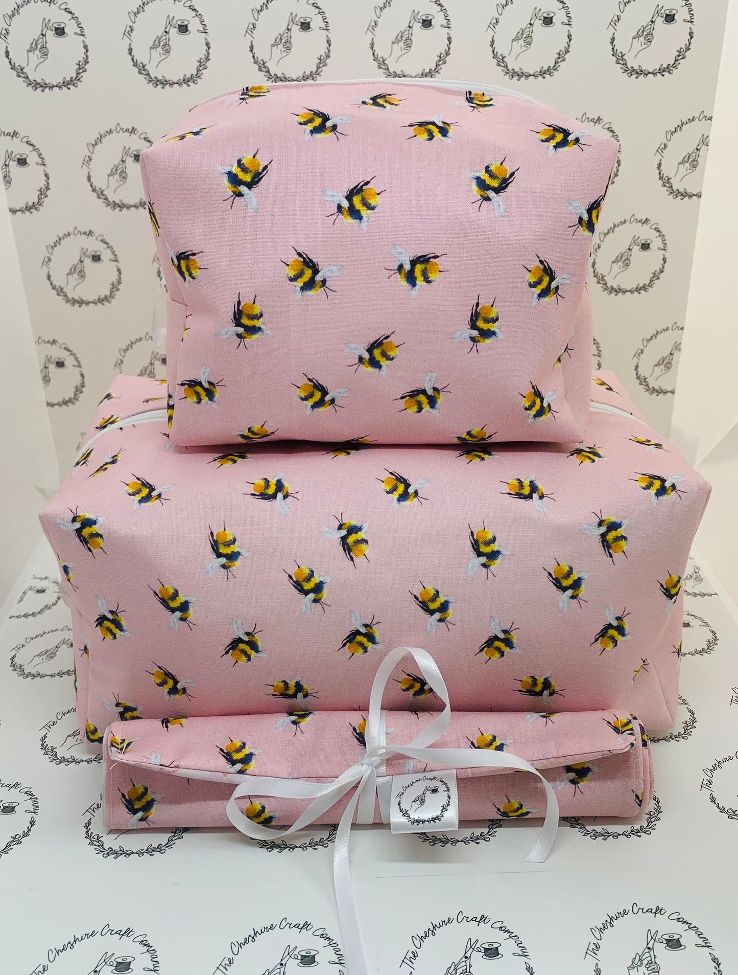Pink Bee Travel Set