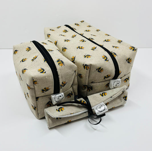 Bees Travel Set