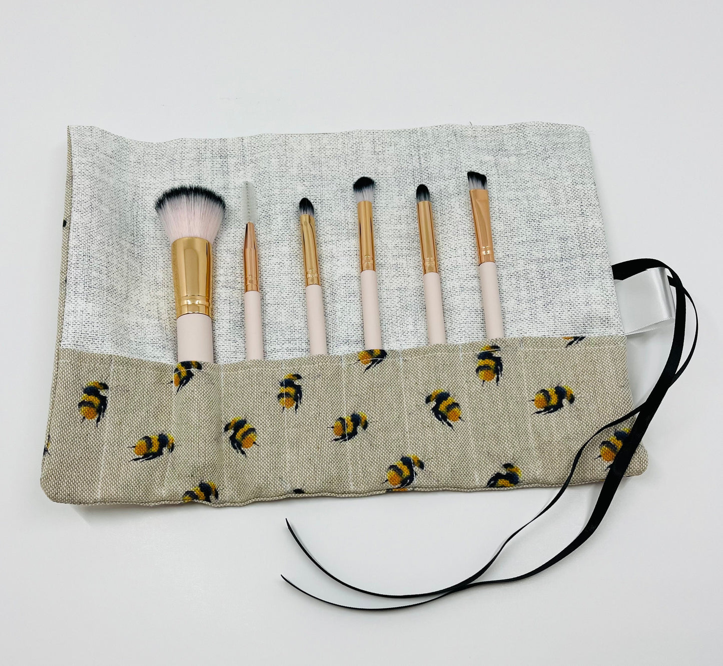 Bees Print Brush Roll