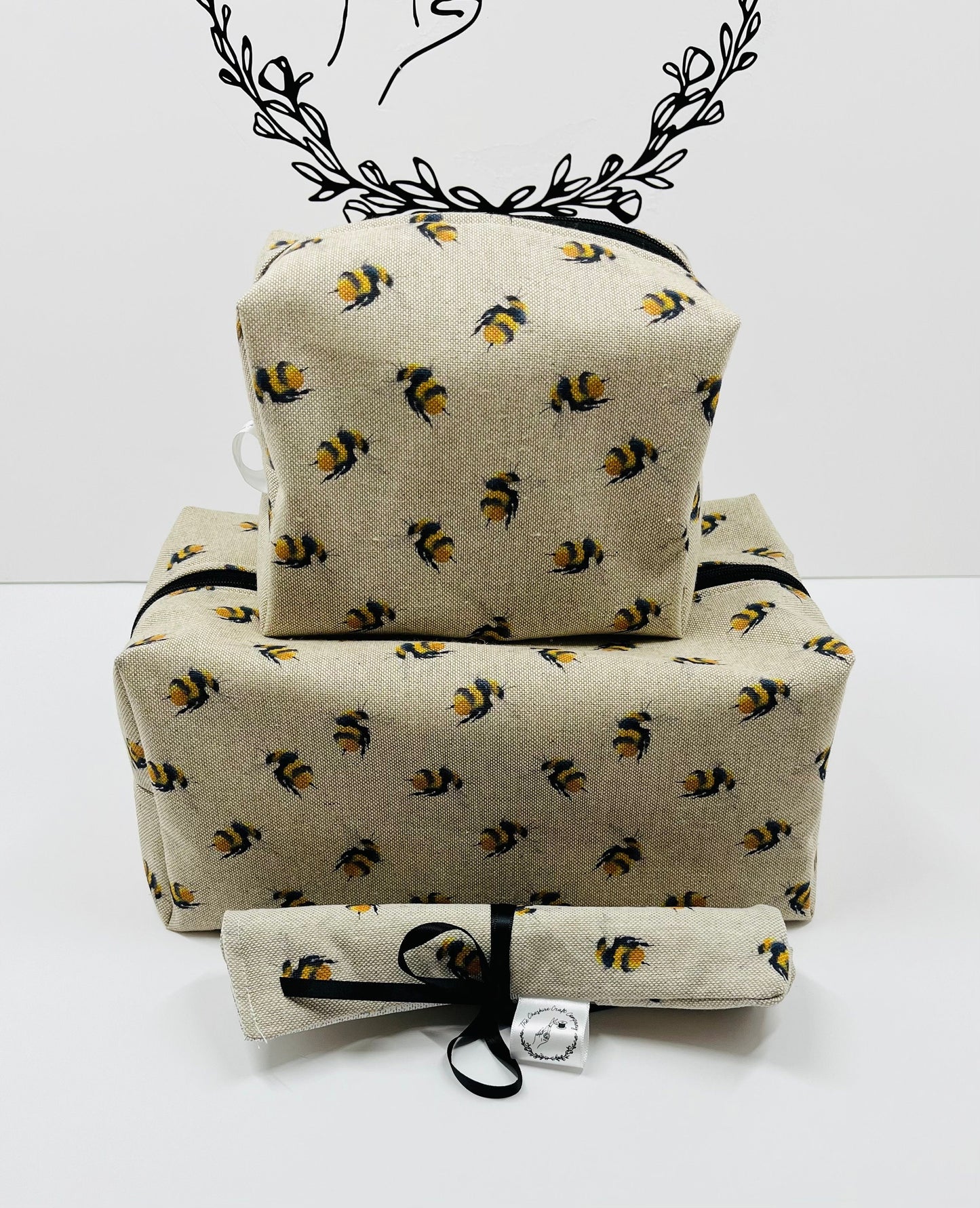 Bees Travel Set