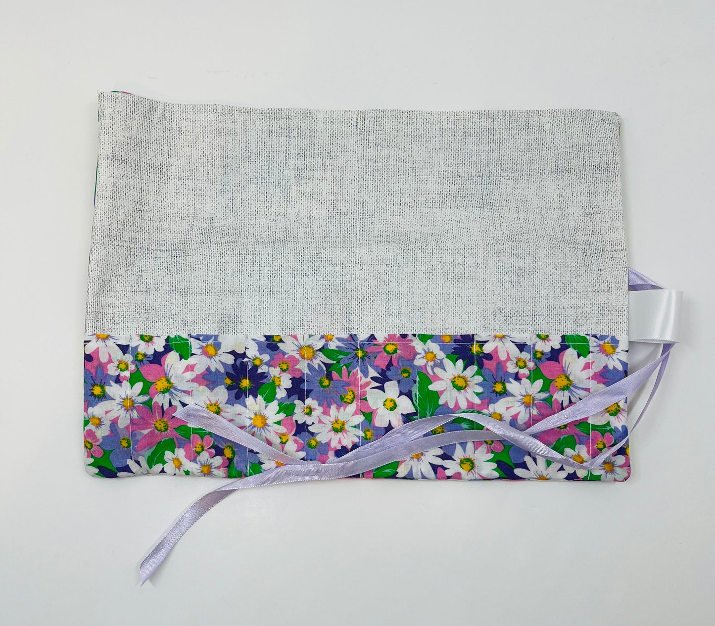 Lilac Floral Brush Roll