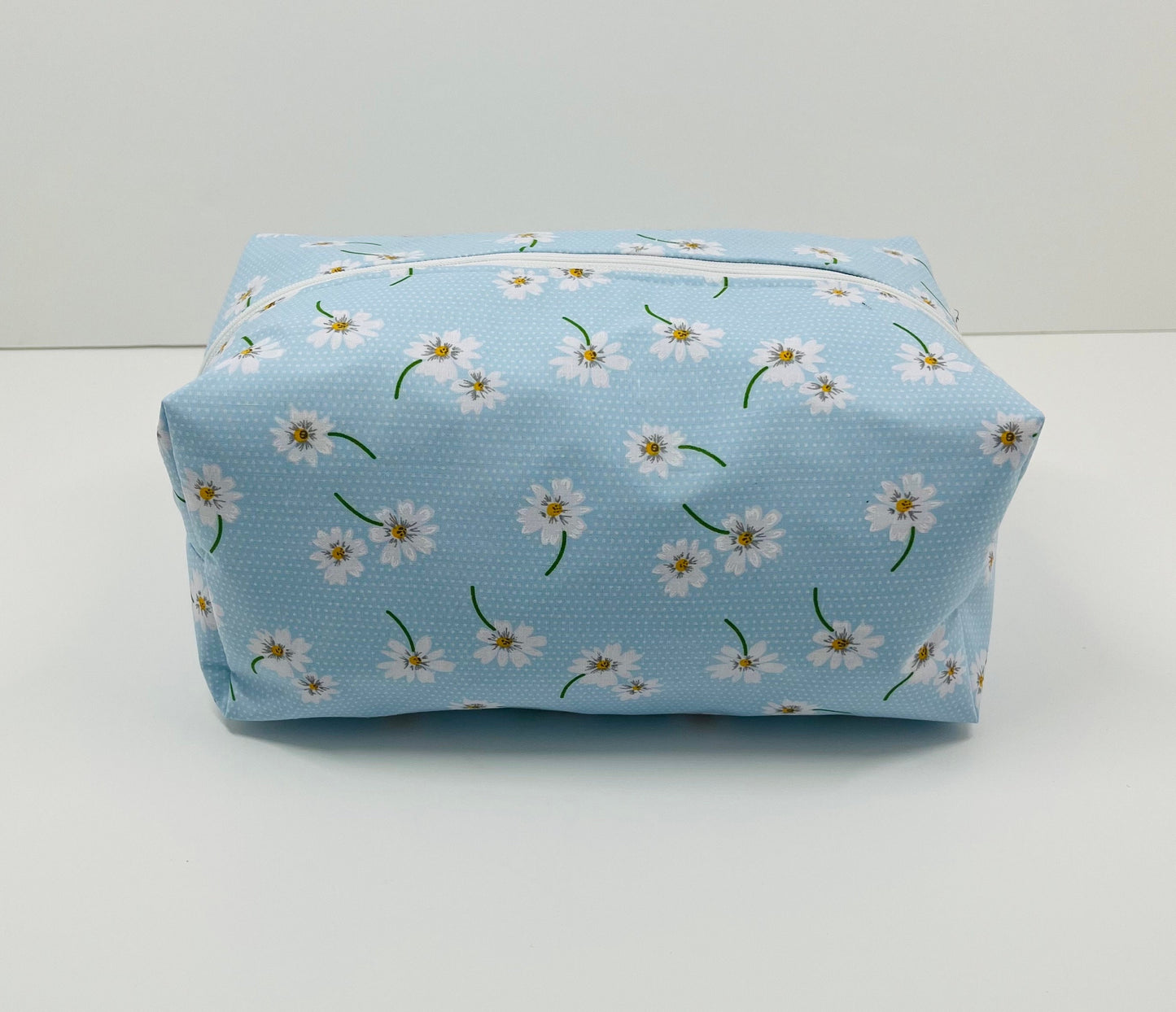 Blue Daisy Print Wash Bag