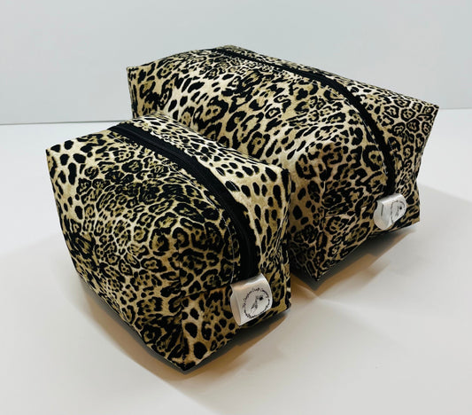 Leopard Print Make Up and Wash Bag Set