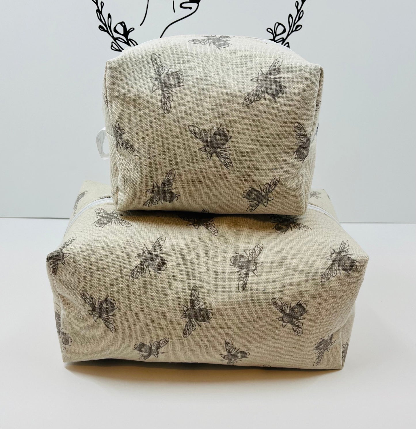 Bee Make Up and Wash Bag Set