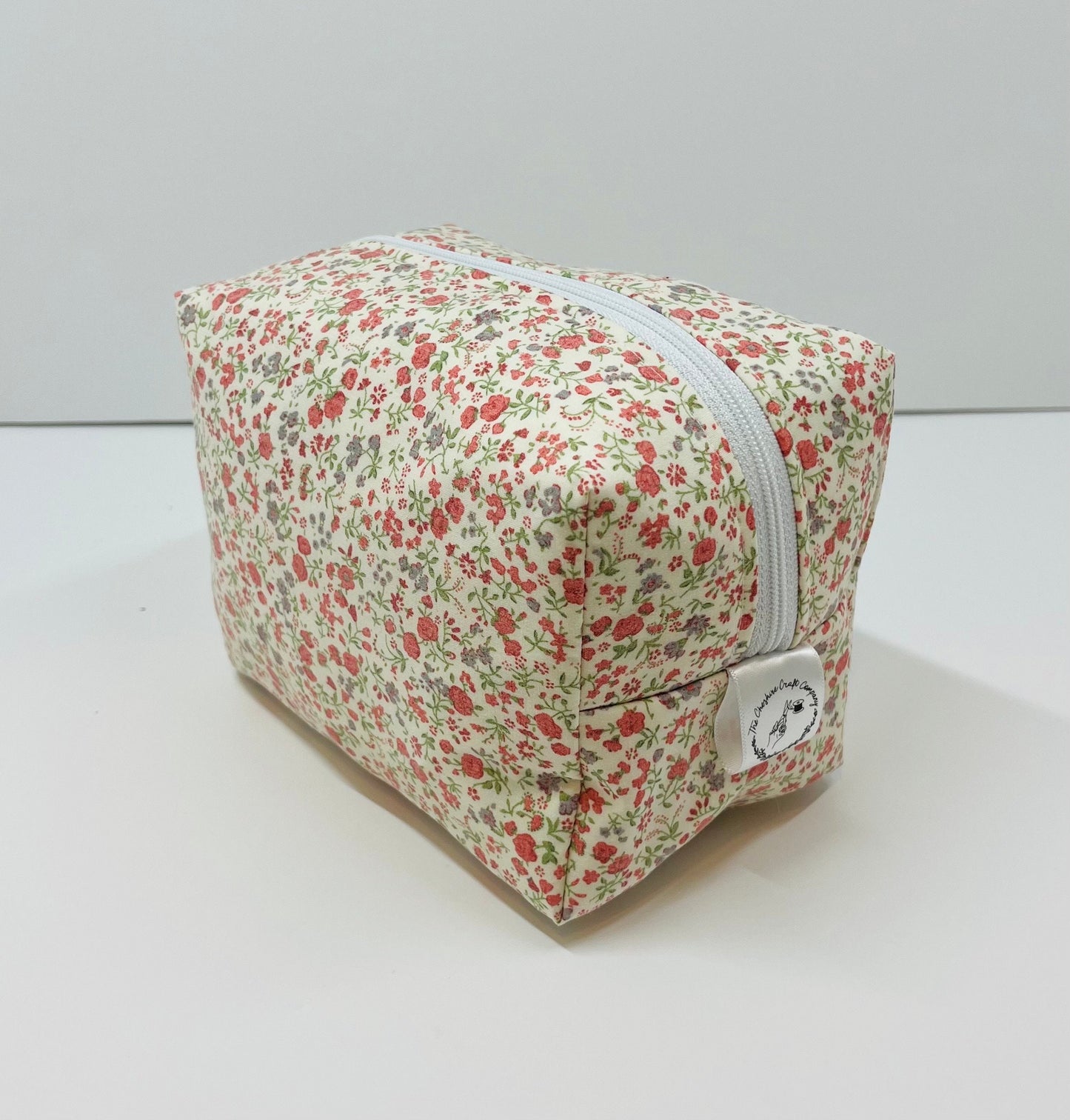 Vintage Rose Make Up Bag