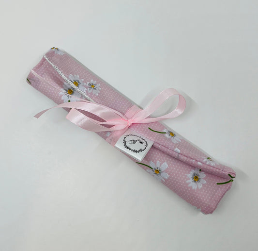 Pink Daisy Brush Roll