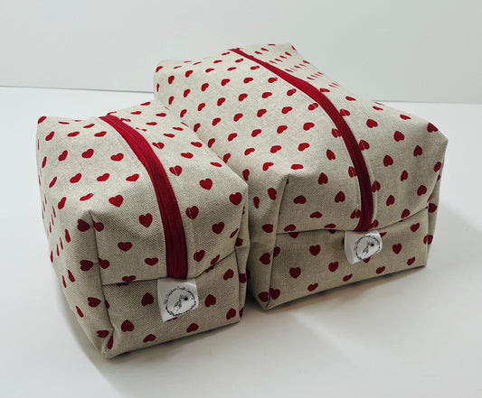 Love Heart Make Up and Wash Bag Set