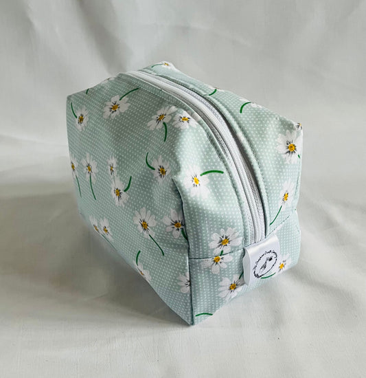 Green Daisy Print Make Up Bag