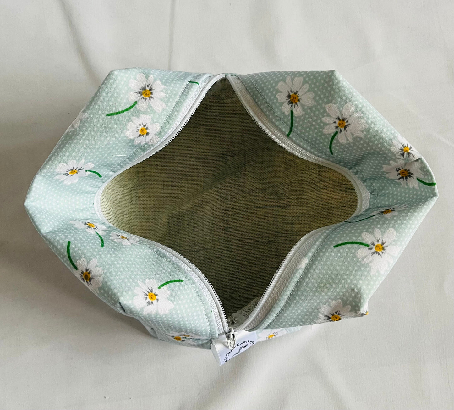 Green Daisy Print Make Up Bag