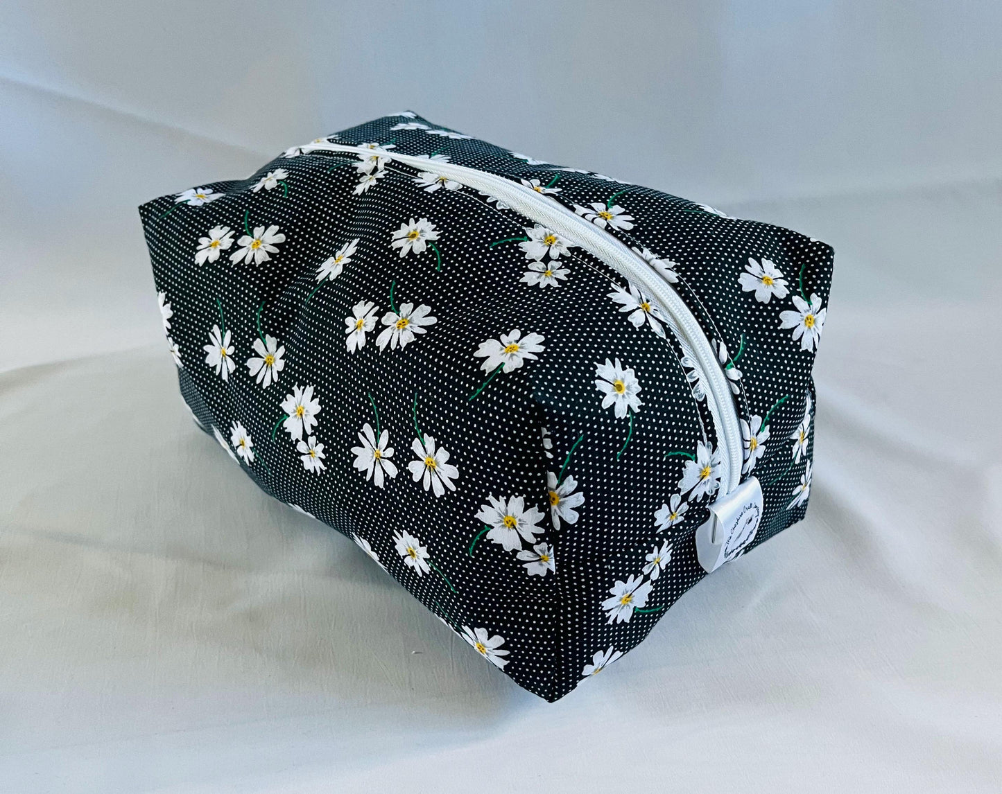Daisy Print Wash Bag
