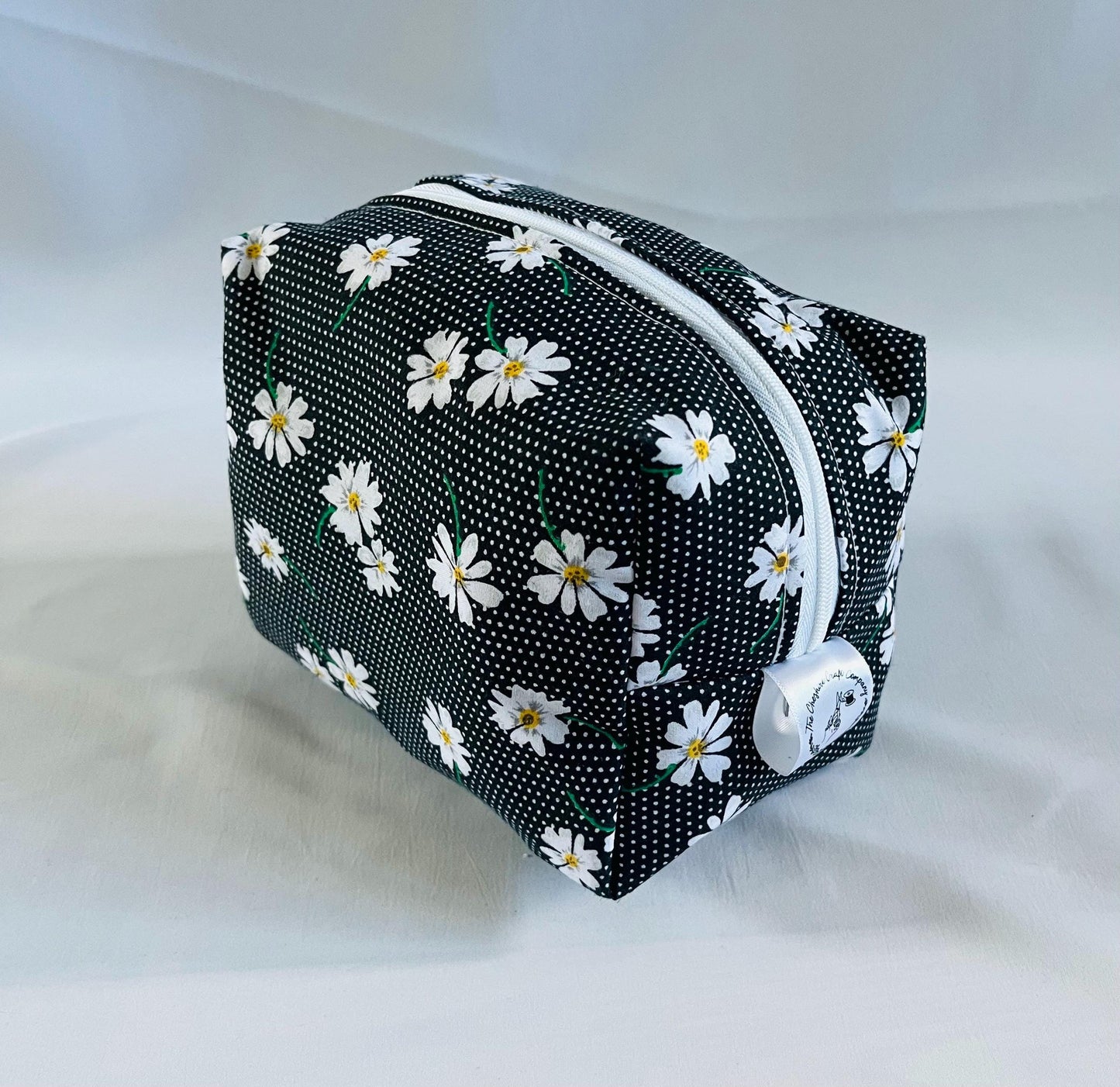 Daisy Print Make Up Bag