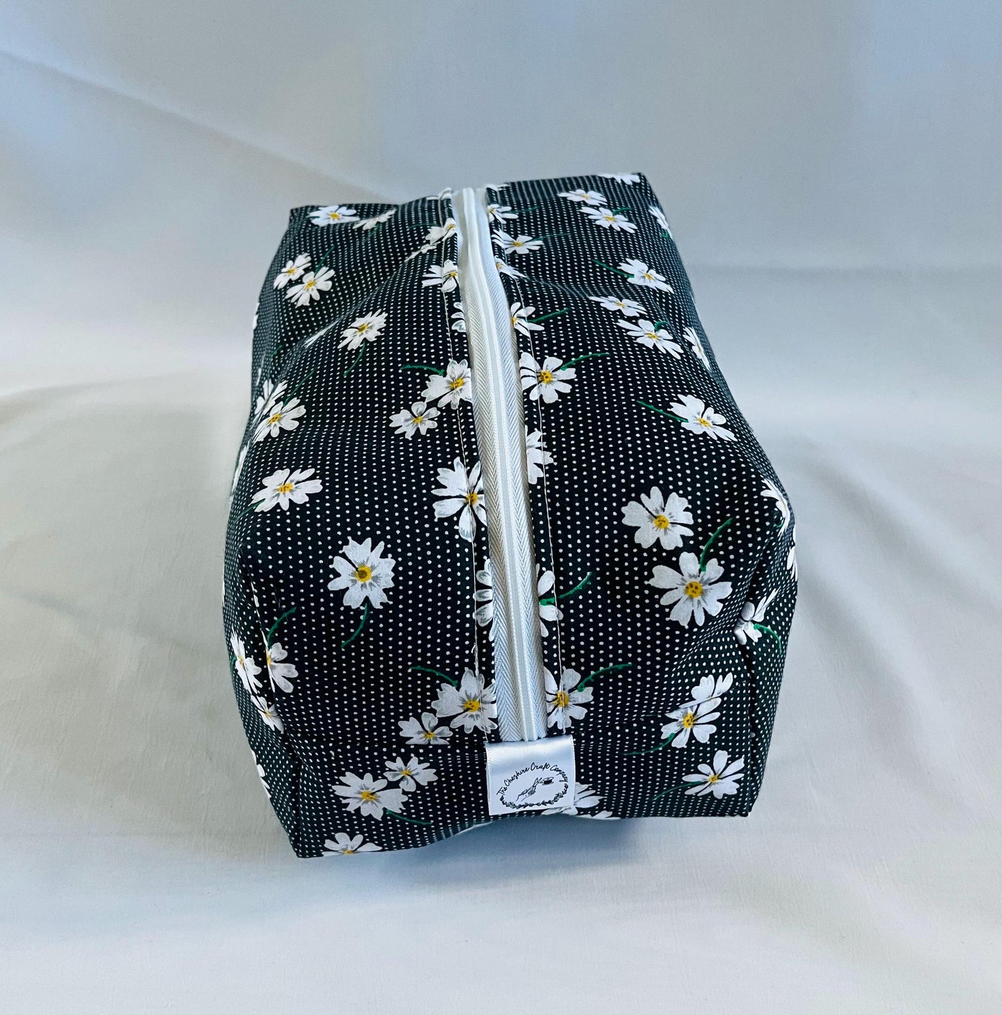Daisy Print Wash Bag