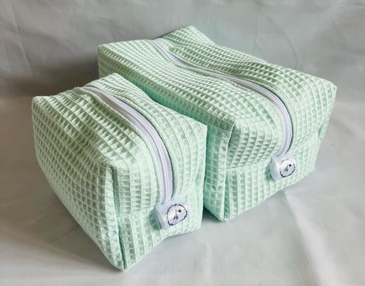 Mint Green Waffle Make Up and Wash Bag Set