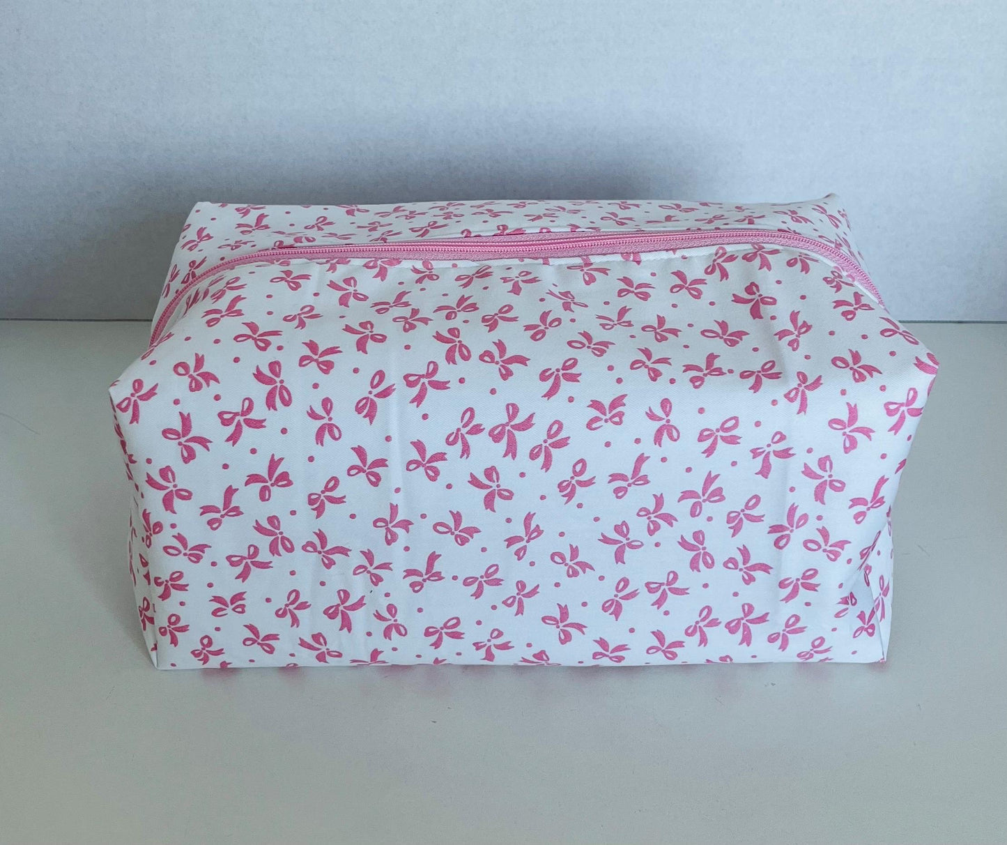 Pink Bow Print Wash Bag