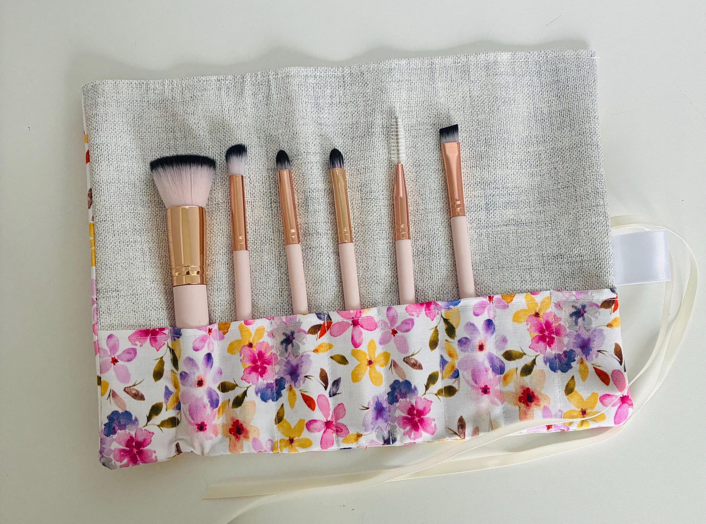 Summer floral Print Brush Roll